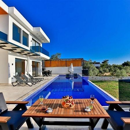 Villa Lycian-Kalkan 3 Bedroom-2 Jakuzzies-Sauna-Turkish Hamam-Huge Private Pool&lovely garden Kaş Buitenkant foto