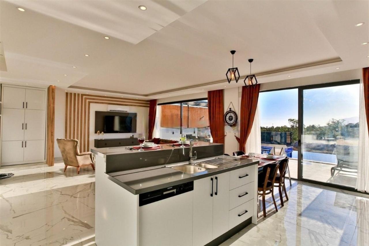 Villa Lycian-Kalkan 3 Bedroom-2 Jakuzzies-Sauna-Turkish Hamam-Huge Private Pool&lovely garden Kaş Buitenkant foto