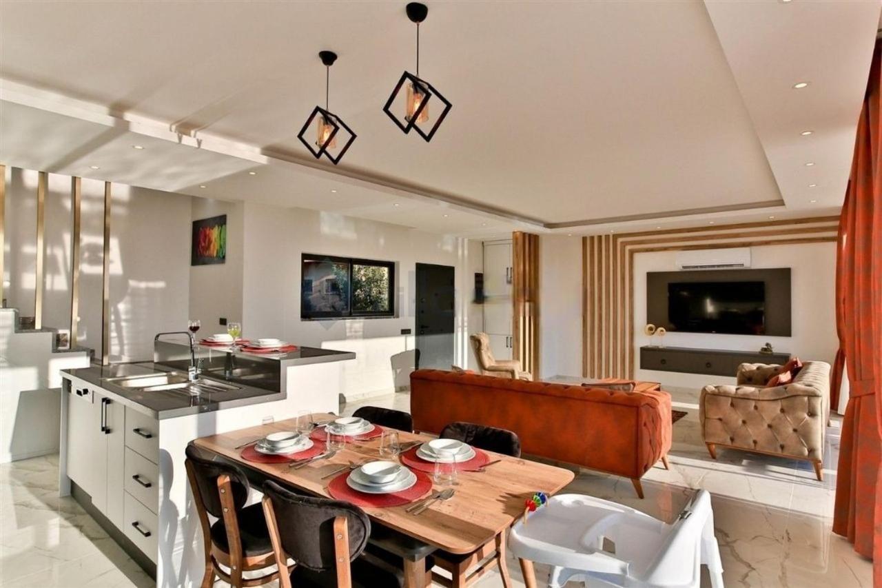 Villa Lycian-Kalkan 3 Bedroom-2 Jakuzzies-Sauna-Turkish Hamam-Huge Private Pool&lovely garden Kaş Buitenkant foto