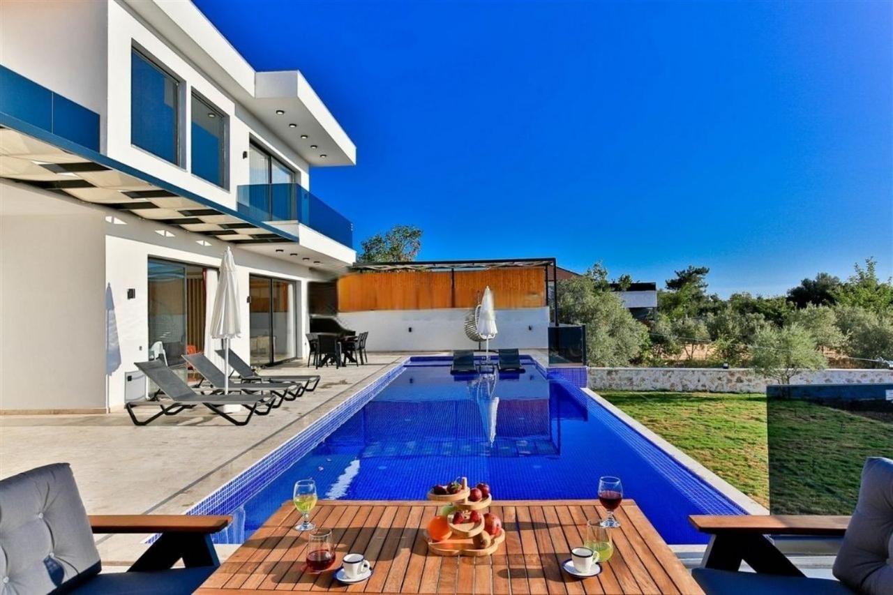Villa Lycian-Kalkan 3 Bedroom-2 Jakuzzies-Sauna-Turkish Hamam-Huge Private Pool&lovely garden Kaş Buitenkant foto