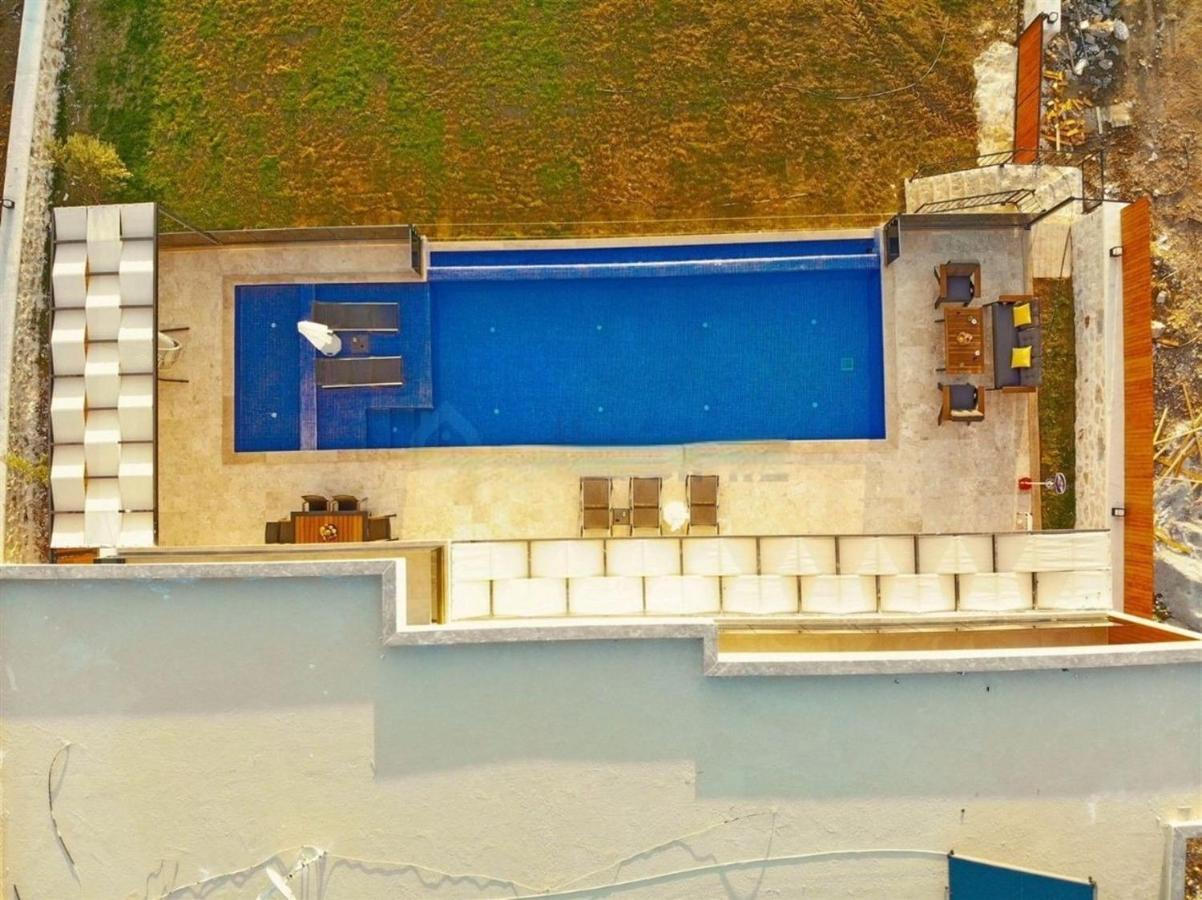 Villa Lycian-Kalkan 3 Bedroom-2 Jakuzzies-Sauna-Turkish Hamam-Huge Private Pool&lovely garden Kaş Buitenkant foto